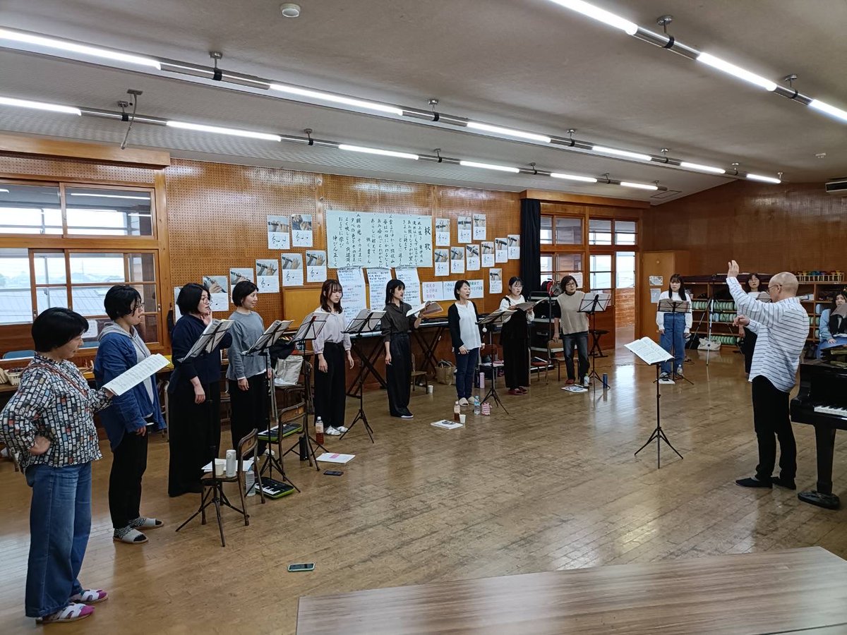 昨日は雨森先生、平林先生にお越しいただき、4月11日に岐阜で開催予定のジョイントコンサートに向けて濃密な時間を過ごさせていただきました🎵

とにかく、お2人のやりとりが面白くて楽しくて…
あっという間に過ぎていきました！

と団員iさんより。