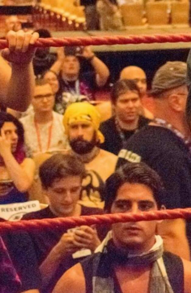 fosterforyou's tweet image. Literally, what the hell was I thinking?!?
#MemoryLaneMonday
#FanSelfies #FamSelfies #DragonCon #ProWrestling #DragonConWrestling #FosterProWrestling #Foster #FosterForYou #FosterFam @WilliamBehrens @DragonCon @DragonConW #ThanksForTheMemories #ThnksFrThMmrs