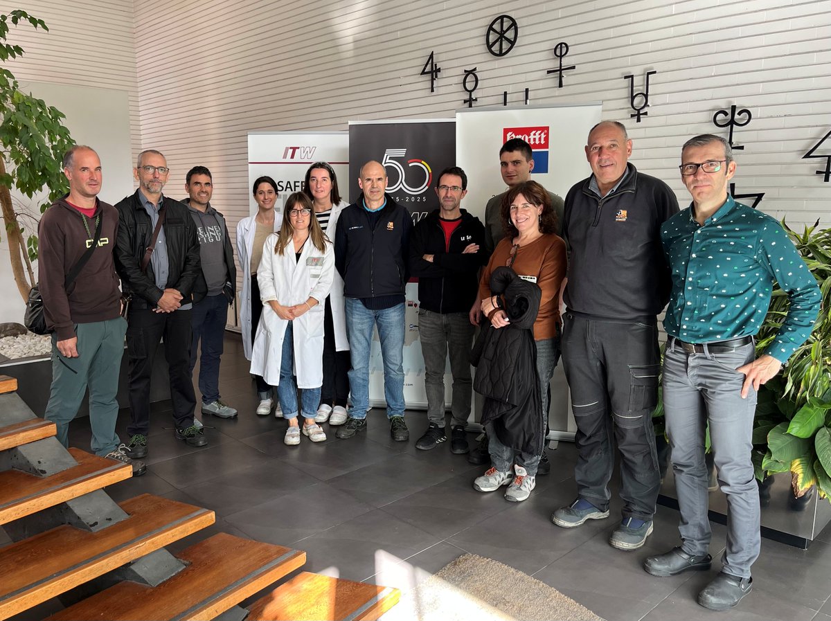 FPdonboscoLH's tweet image. 🧪@KIMIKA_DonBosco eta 🚗@Automozioa_db ko lankideak, krafft-eko instalazioak eta produktuak ezagutzeko aukera paregabea izan dute. 
Zorte handia daukagu horrelako enpresa handiak gurekin elkarlanean aritzea.🚀
Eskerrik asko‼️

#wynns #rainx #auto #kimika #andoain