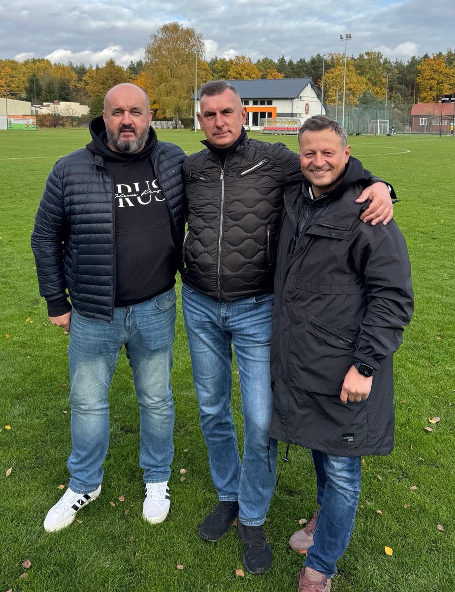 V Liga i Ostatnie Szlify! 🐅🔥

Przygotowania przed decydującym meczem Tygrysa Huta Mińska w PP idą pełną parą, a każde ligowe spotkanie to cenna okazja, by utrzymać rytm meczowy i formę.

Na zdjęciu:
• Konrad Bruśniak
• Artur Wocial