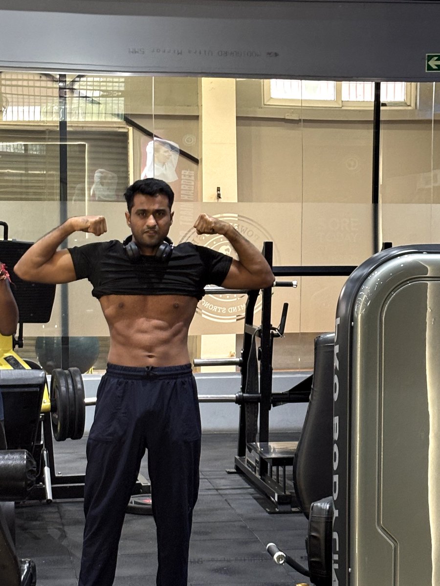 GauthamBarfa's tweet image. it's taugh to build muscle while working in a IT a company because of sitting job 
#FitnessMotivation #fitness #Coding #CONNECT #GrowthMindset #GymLife #gymmotivation