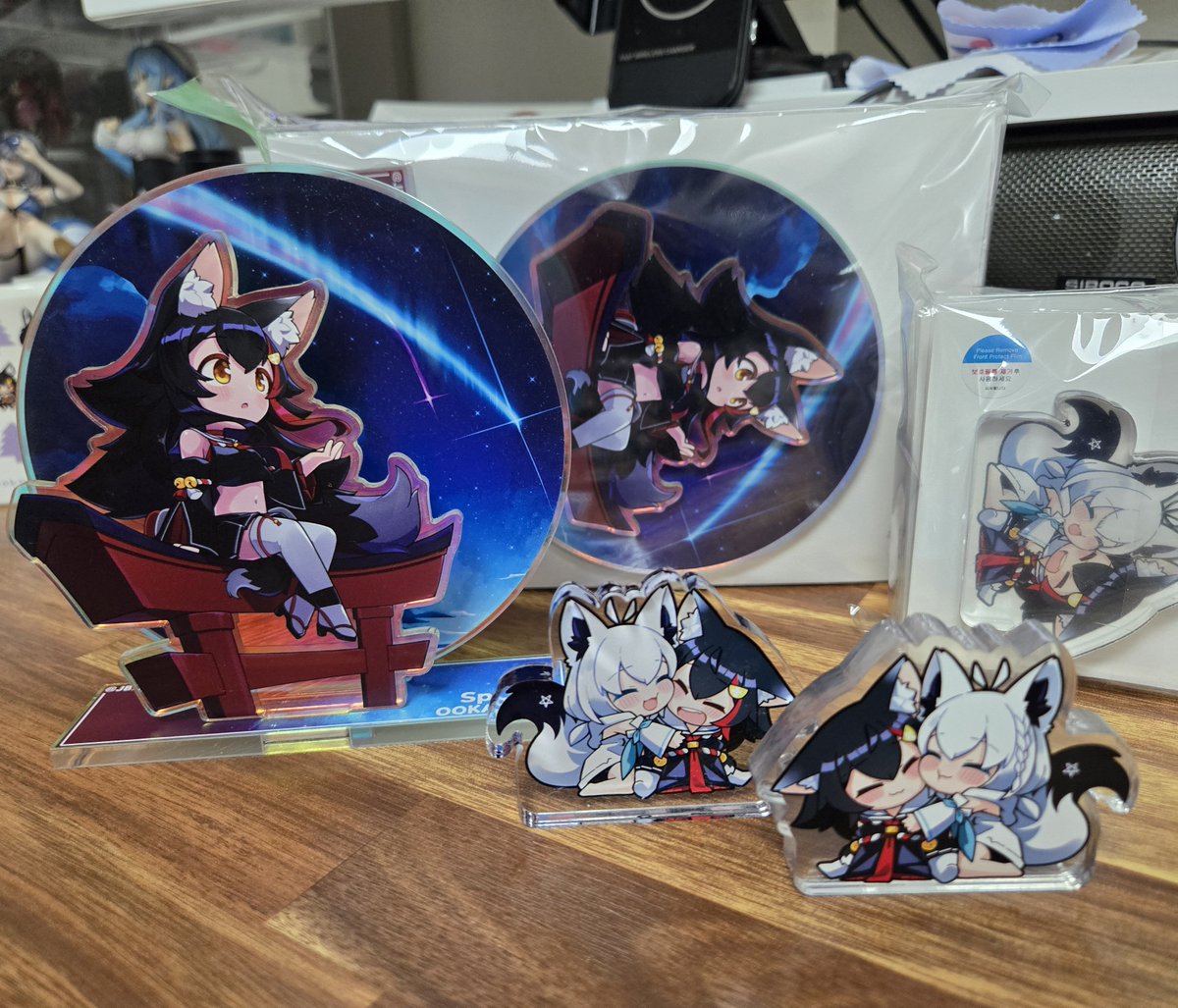 12ソウルコミックワールド／冬コミに持っていく予定のアクリルジオラマと両面アクリルコロットです！
今後はイラストブックやステッカーも準備する予定です！
12서코/후유코미에 가져갈 예정인 아크릴디오라마, 양면아크릴코롯토입니다!
추후 일러스트북과 스티커도 준비할 예정이에요!