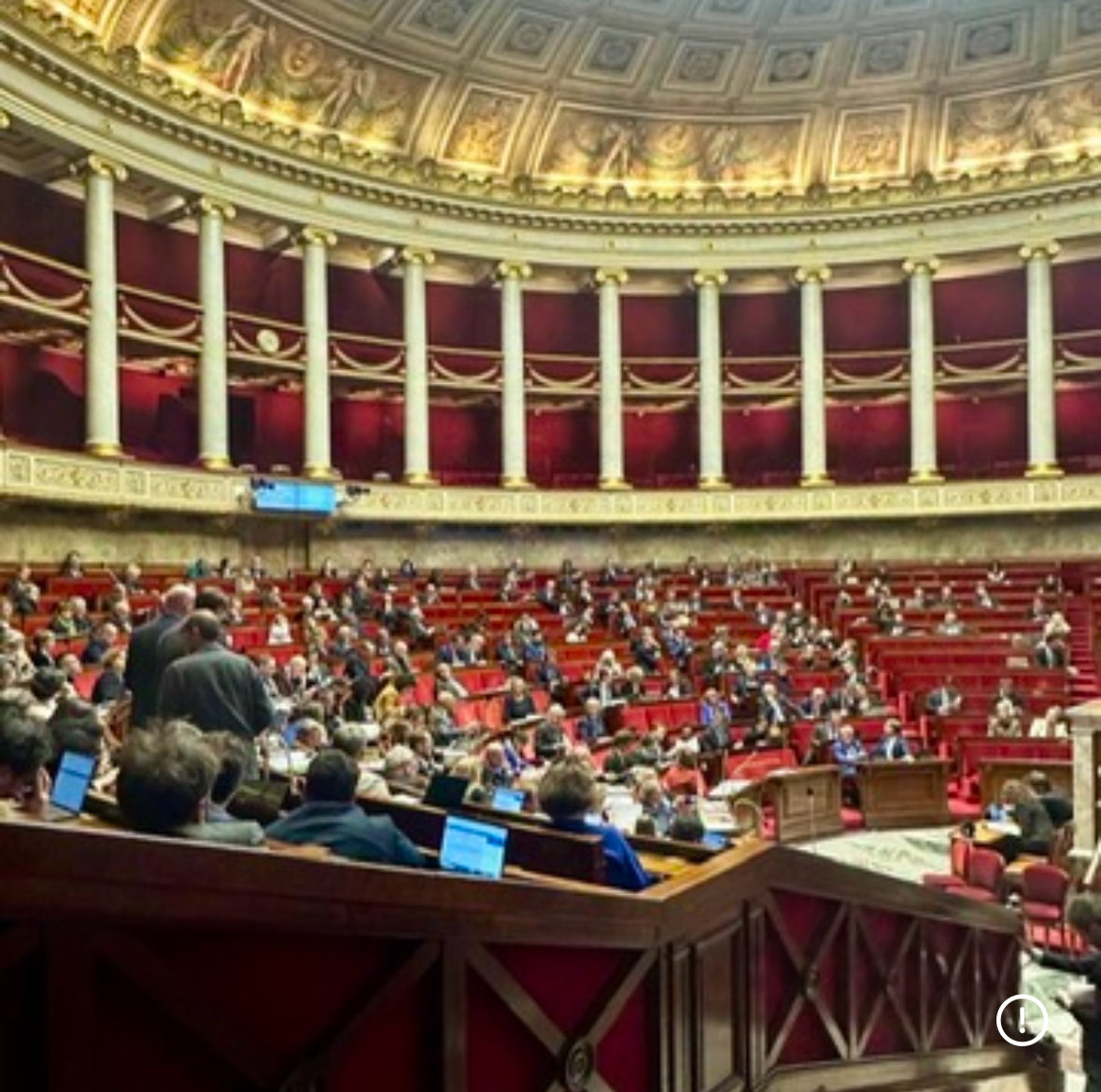 Mobilisés pour défendre les Français🇫🇷 avec le marathon budgétaire lancé vendredi à l’<a href="/AssembleeNat/">Assemblée nationale</a> !
Avec mon groupe <a href="/DeputesEnsemble/">Les Députés Ensemble pour la République</a> nous défendons moins d’impôts, plus d’économies: pour les travailleurs, les entreprises et la croissance.
J’ai voté l'amendement du Groupe
