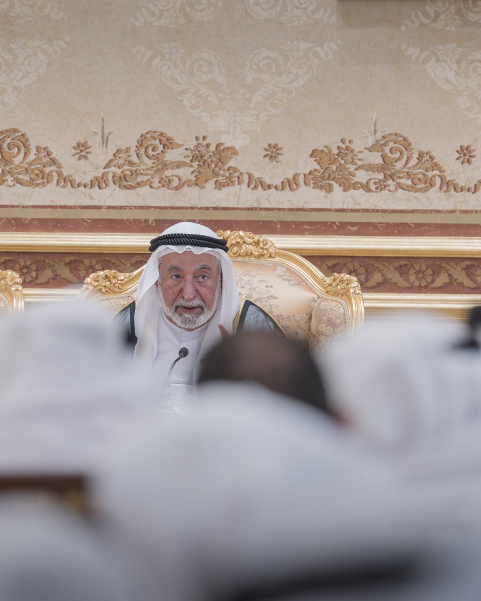 حاكم الشارقة يصدر قراراً إدارياً بحل مجلس إدارة نادي الشارقة الرياضي وتكليف محمد جمعة بن هندي بمهام رئاسة مجلس إدارة النادي