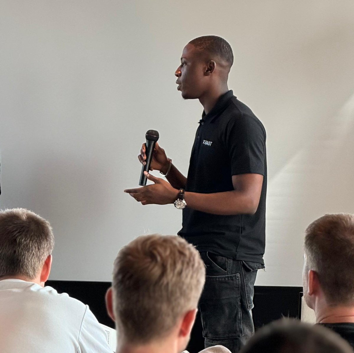 ROQ (@roqcreates) on Twitter photo 100% possible to do great things from a small place. 100% possible to do great things from a small place.