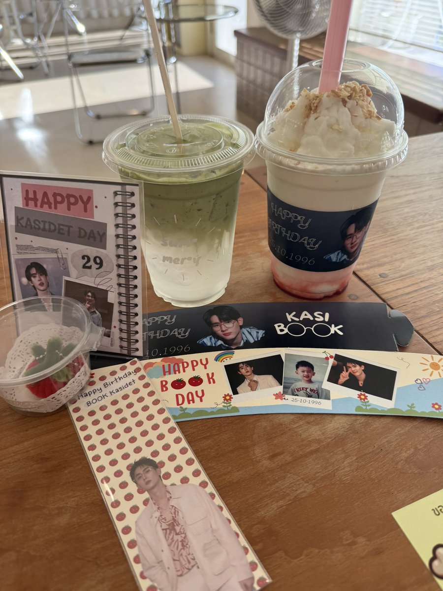 fbackonkisschu♡ tweet media