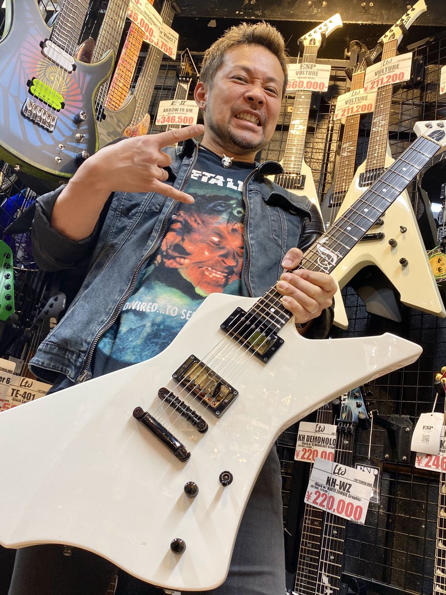 いつもお世話になっておりますHATTALLICA(<a href="/hattallica2020/">HATTALLICA OFFICIAL</a> )のHIROさん(<a href="/J_Hirofield/">James Hirofield</a> )にお越しいただきました！

毎度ありがとうございます🤘🔥
#テクハスタッフたがわ
#東京 #御茶ノ水 #楽器店 #ESP