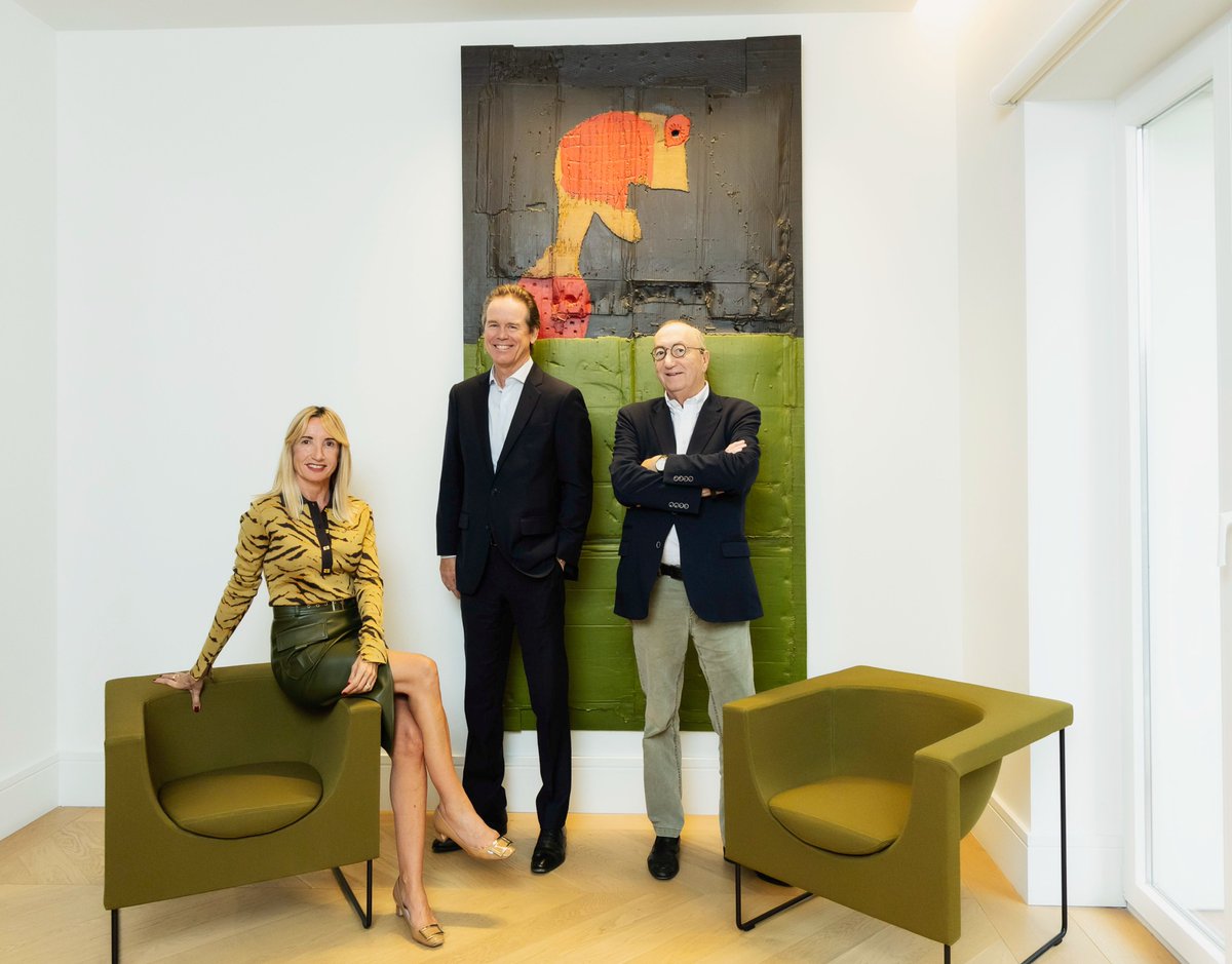 RomanReputation's tweet image. ¡Tenemos buenas noticias! ✨

Hemos cerrado un acuerdo de compra con Dédalo Comunicación para seguir creciendo y consolidar nuestro modelo de consultoría boutique integral: visión estratégica, seniority, data y una sólida red relacional.