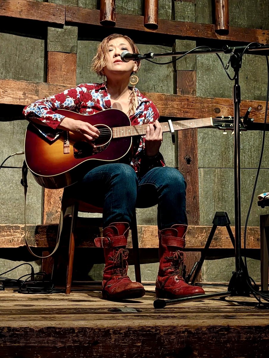 Tammyyanen's tweet image. ⭐️Tammyアメブロを投稿しました。

『Nakedツアー大阪ありがとう♡来月は広島です♪』

ameblo.jp/tammyyanen/ent…

#Tammy
#Naked
#リリース
#ライブ
#大阪
#ありがとう
#11月8と9日は
#広島