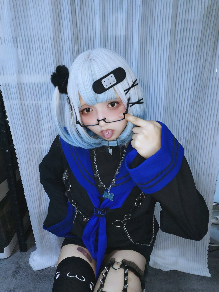 夏音 tweet media