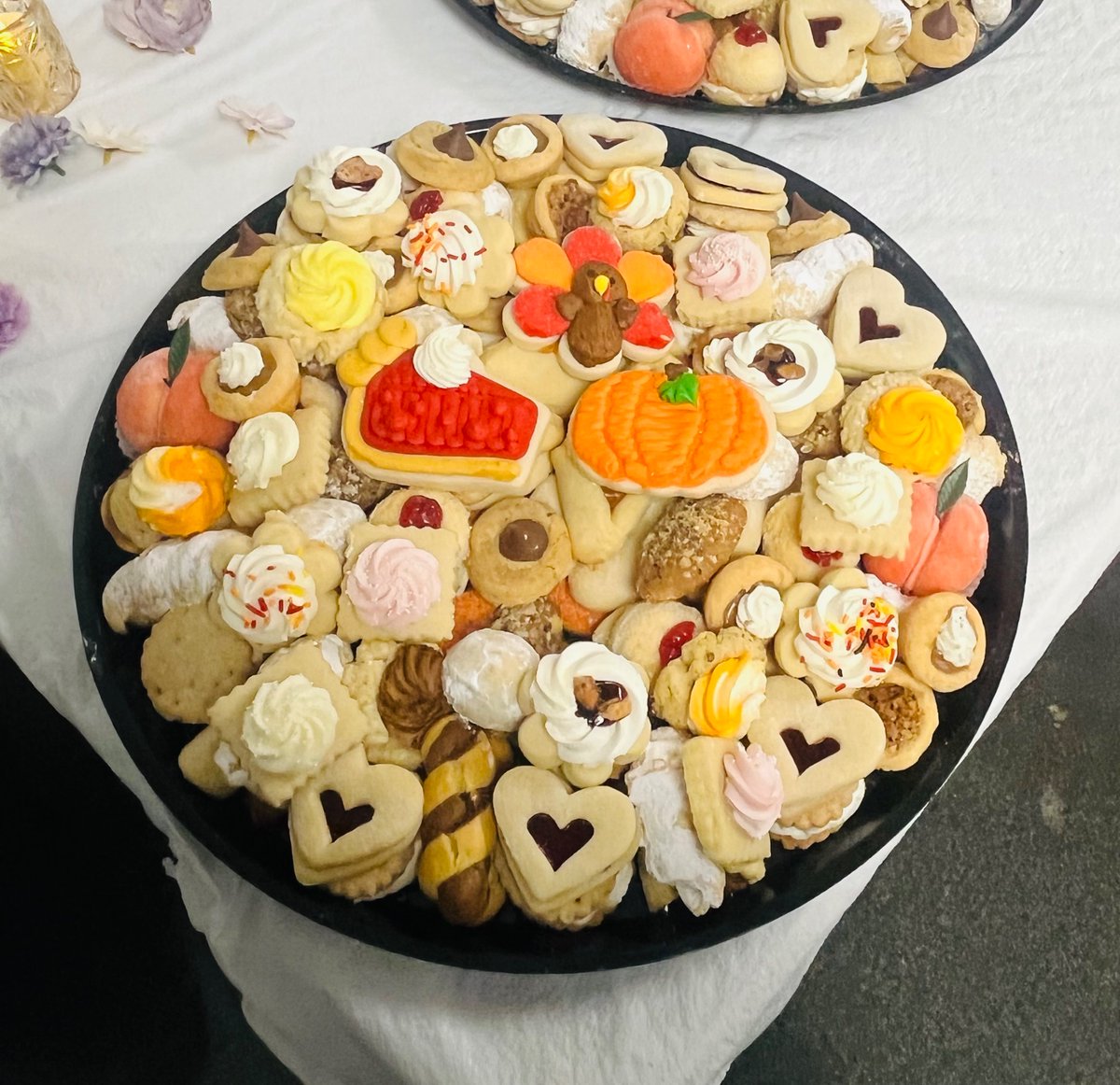 CaryKelly11's tweet image. I went to an extended family gathering & made the mistake of sitting at a table with people my age. 
Everyone was talking about the meds they are taking & why you should avoid this & take that, as some ate cake or cookies & others drank beer as my eyes glazed over.