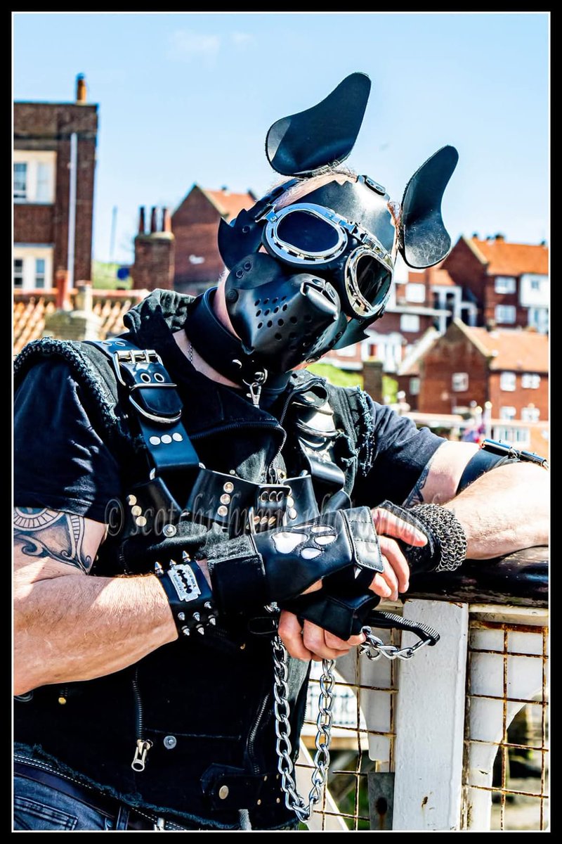 Whitby Goth Weekend this weekend. Who will Yorvik seeeee?Hmu if you're there.