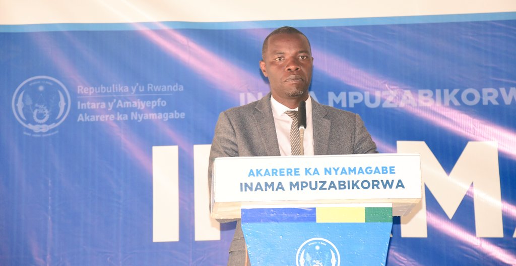 Aka kanya hari kuba inama mpuzabikorwa y'Akarere.
Umuyobozi w'Akarere, <a href="/Niyomwungeri_H/">Hildebrand Niyomwungeri</a> avuze ko iyi nama ari umuyoboro mwiza w'icyerekezo kimwe. Icyerekezo kiganisha ku iterambere ry'umuturage ariko kugira ngo rigerweho abayobozi kuva ku Mudugudu bagomba kubigiramo uruhare. 1/2