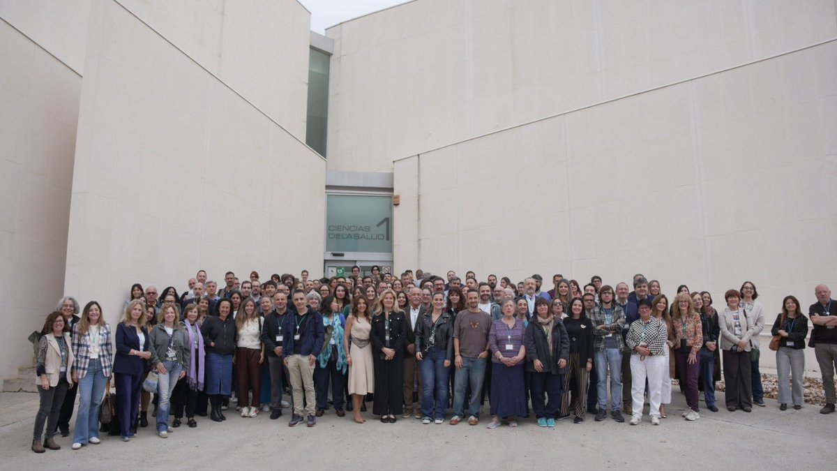💙 ¡Gracias a todas las personas que han participado en el Congreso #ANIS2025!

Profesionales, periodistas, investigadores y comunicadores de la salud se han dado cita en un encuentro marcado por el rigor, la reflexión y la pasión por informar con responsabilidad 💡