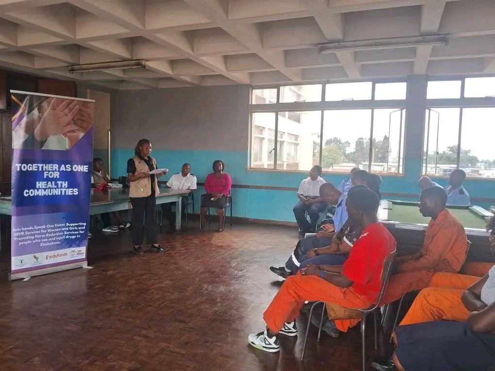 CivilDrug's tweet image. ZCLDN, in partnership with City of Harare Wellness Department, successfully conducted Drug and Mental Health Awareness workshops. Employees learned about the dangers of substance use, legal implications and available support mechanisms. #MentalHealthMatters #DrugAwareness