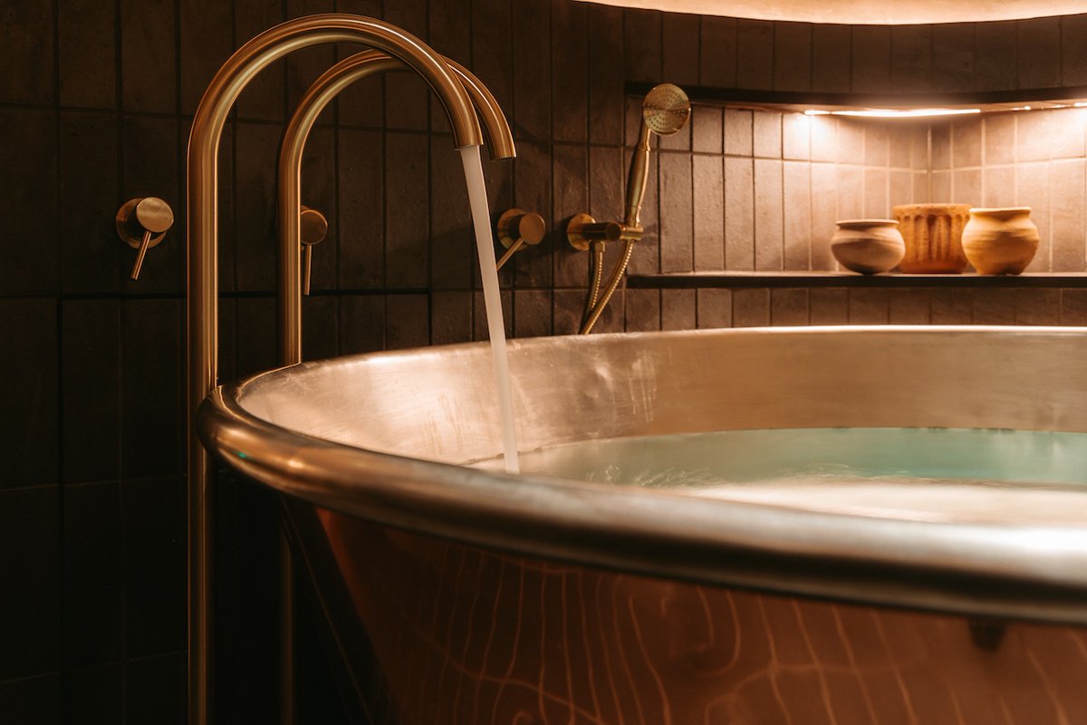 GoodSpaGuide's tweet image. Scarlet Spy tries a Copper Cove Treatment at #FieldTripSpa at #GuestHouseHotels #Brighton 

ow.ly/xab950Xfu1v