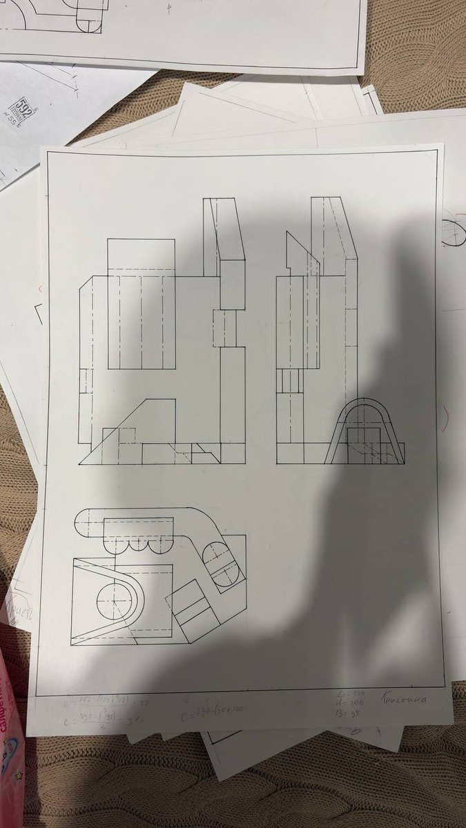 AvSpoon's tweet image. Из вот этого всего и состоит сейчас мой ребёнок🤓 Удивляюсь и восхищаюсь😌