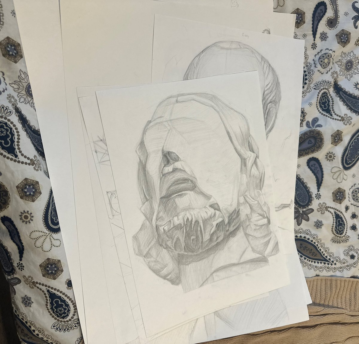 AvSpoon's tweet image. Из вот этого всего и состоит сейчас мой ребёнок🤓 Удивляюсь и восхищаюсь😌