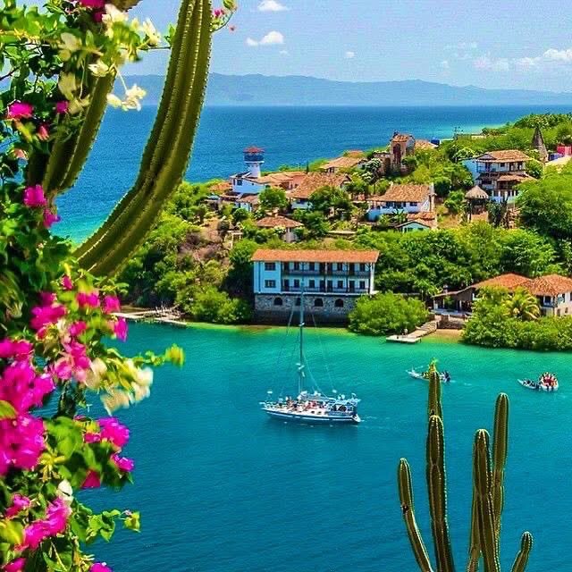 Espectacular 
ENSENADA HONDA 
ubicada a la orilla del golfo de Cariaco en la vía a Marigüitar 
Edo Sucre VENEZUELA 
🇻🇪🇻🇪🇻🇪🇻🇪🇻🇪🇻🇪🇻🇪🇻🇪🇻🇪🇻🇪
<a href="/TurismoSucre/">Turismo Sucre</a>