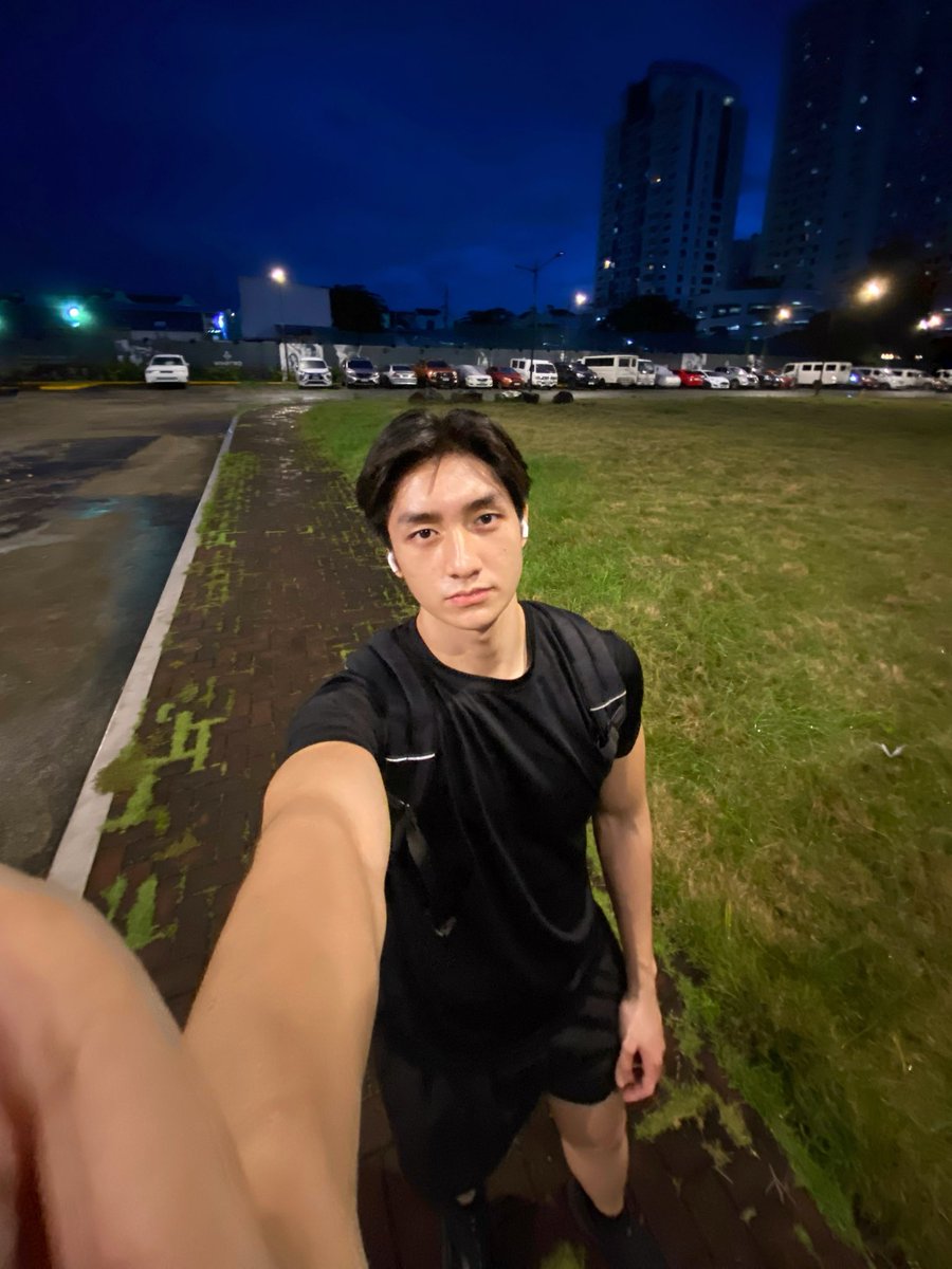 leionnell's tweet image. let’s explore