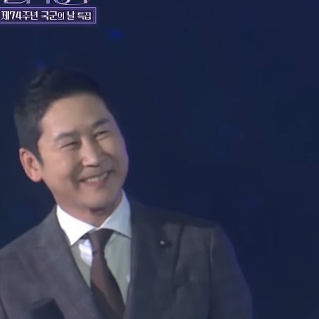 볼 때마다 표정 동엽신과 동기화 됨