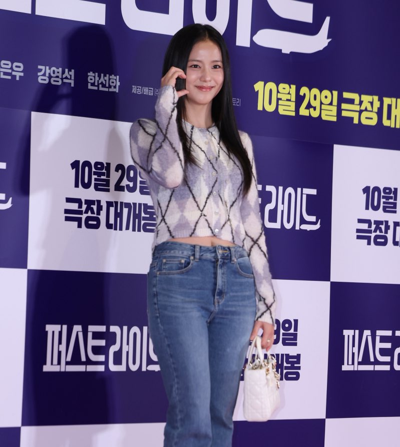 #JISOO at the VIP premiere of the movie ‘First Ride’.