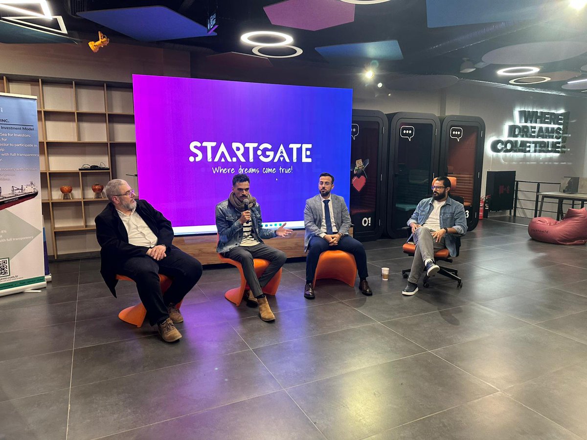 TransgateAI's tweet image. Transgate continues to grow and build new collaborations in the market!

Taking a breath, meeting inspiring people, and exchanging ideas.

Our Co-Founder @EleninMuhammad joined the MECIT event, sharing how Transgate’s speech-to-text and AI features create B2B opportunities.