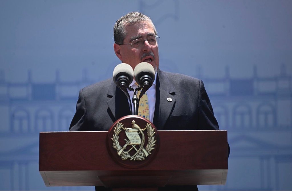 El caos no se combate con discursos: se evita con liderazgo.

Hoy, el propio presidente reconoce lo que advertí desde hace meses: Guatemala enfrenta una crisis profunda causada por la corrupción, la impunidad y la falta de rumbo.  ￼
La verdad es una: este caos no nació solo; fue