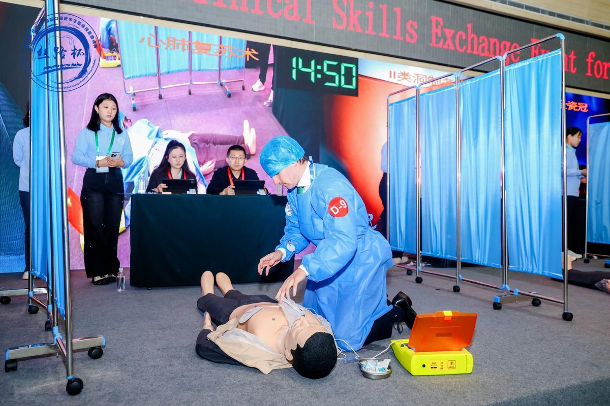 Facultad Odontología UCM tweet media