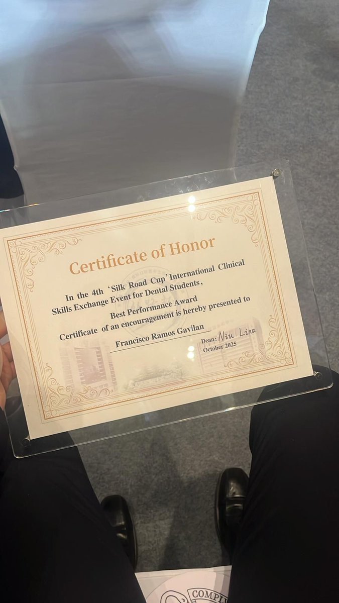 Facultad Odontología UCM tweet media