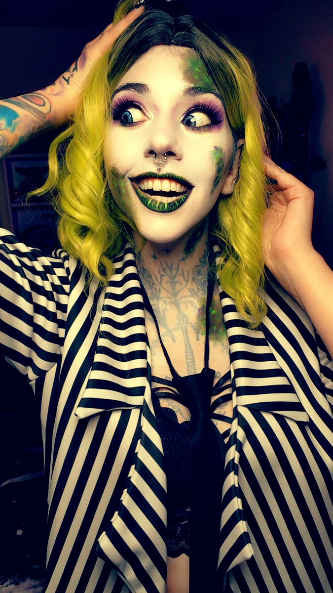 Spookywagons_ tweet media