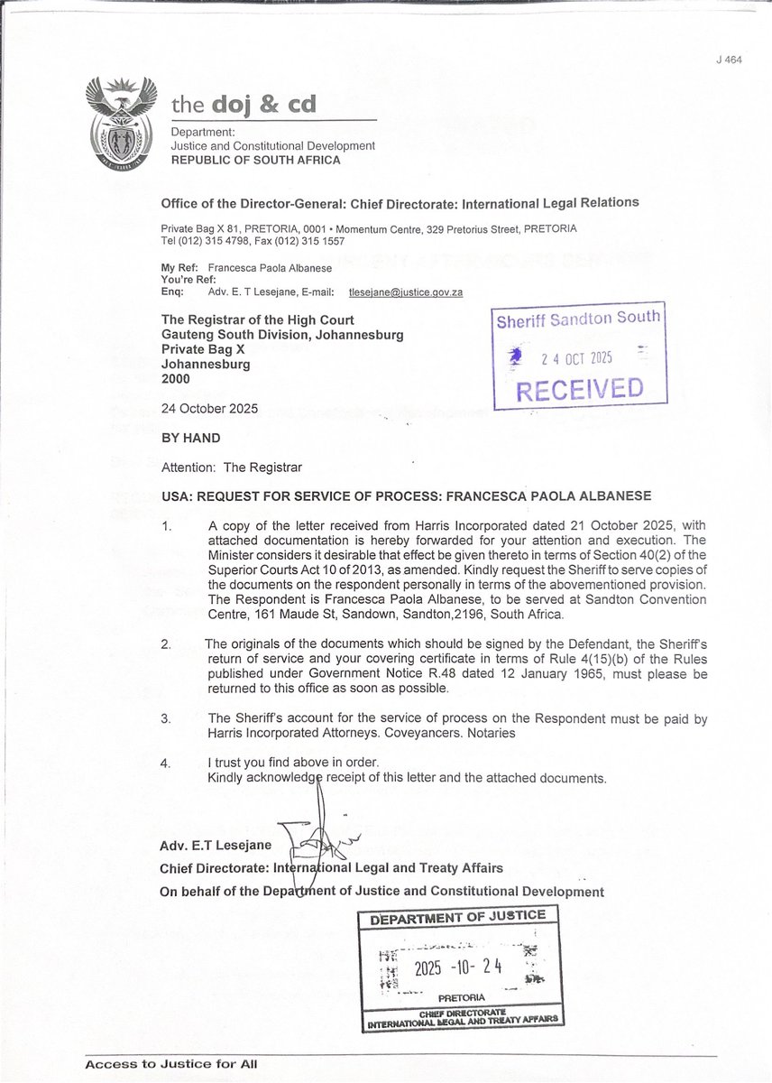 HillelNeuer's tweet image. Congratulations to the 🇿🇦 South African Ministry of Justice and Constitutional Development for having authorized, approved, and ordered the Sheriff to serve court papers on Francesca Albanese in middle of her lecture event!

She no longer enjoys immunity: x.com/HillelNeuer/st…