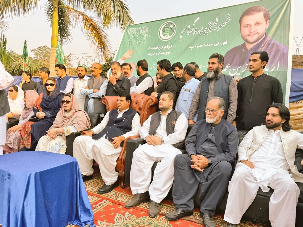 ElectPMLN2025's tweet photo. PMLN Gains in Peshawar!
Ex Candidate ANP NA30 Peshawar Arbab Zain joined PMLN in a gathering attended by Minister & President PMLN KPK Amir Muqam.
#NA30 #Peshawar #PMLN #KPK https://t.co/TpcPsTKkgt