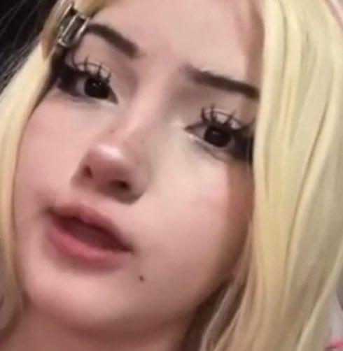 catchingcatfisz's tweet photo. @tinycupcakies if you’ve never actually talked to me its cuz the first time i texted you, you blocked me then i found out you were talking shit about me so i texted you then blocked you, your the one Whi never tries responding cuz yk your ugky https://t.co/MGxTVJms5z