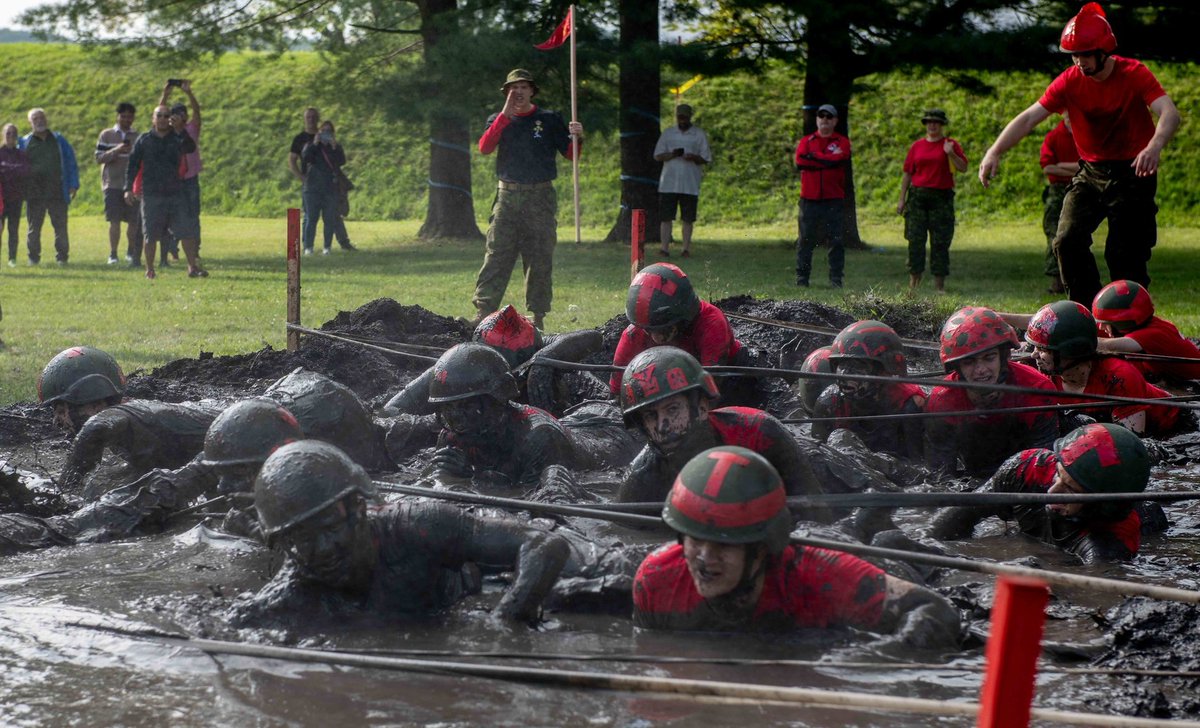 CanadianForces's tweet photo. The Royal Military College Saint-Jean (RMC) is holding its annual Open House Day on November 1, from 8:00 a.m. to 3:00 p.m. It's your chance to learn more about student life, academics, and more at RMC Saint-Jean. More information: https://t.co/b68PqR6UzS https://t.co/8i07Ut1tCT
