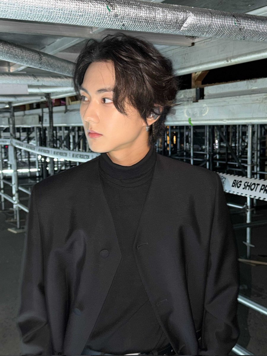 bulan imup, jaypril 🐈 (@akumoon_) on Twitter photo uwon ganteng bgtt😭 uwon ganteng bgtt😭