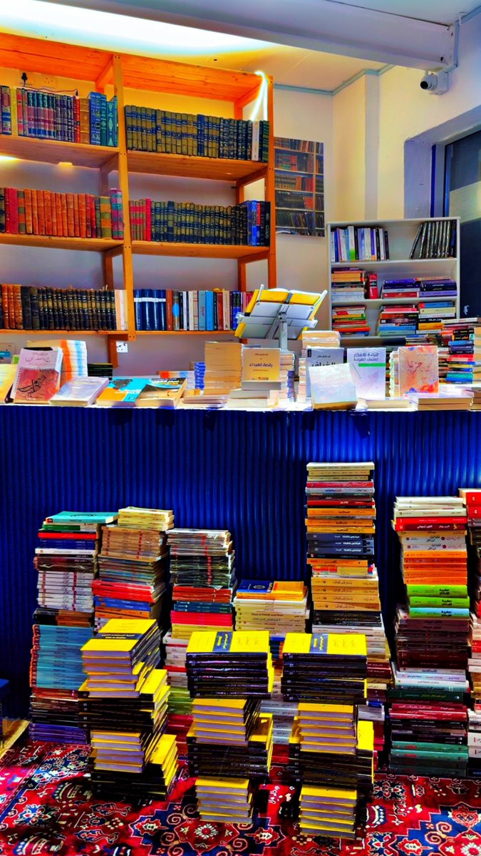 بسم الله الرحمن الرحيم
وعلى بركة الله

معارج الفكر في الخُبر
مكتبة ودار ... وأكثر

بعد أن وفقني ربي بإصدار مجموعة من الكتب في عدة مجالات، الرواية والشعر، القيادة وريادة الاعمال وتطوير تجربة المستخدم والسيرة الذاتية، نزلت عليّ فكرة لقاء أكبر عدد ممكن من الكُتاب واقتناء أكبر قدر