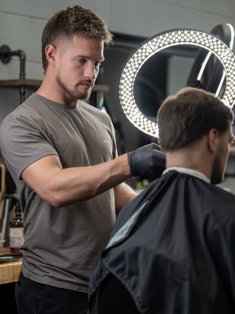 The gift that keeps on giving, CityWay's Perks Program!🎉 Meet your new barber, Landon Ziegler with ZigFades, who is now offering 10% OFF ANY SERVICE to CityWay residents!✂️ Located right inside Salon Lofts on South Delaware St. you can't... zigfades1.booksy.com
#TheCityWay