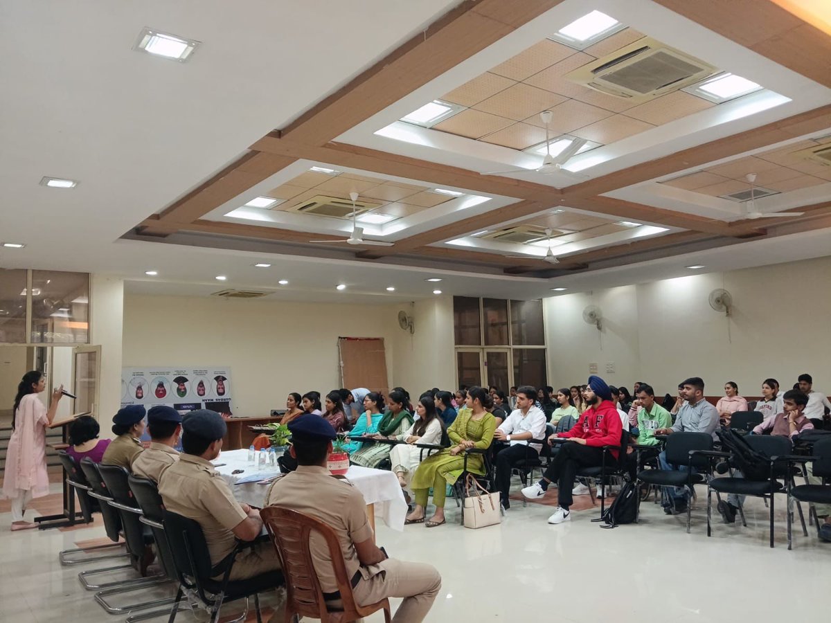 ChdCyberCell's tweet image. A Cyber Awareness Session was conducted today at PU Social Science Research and Education, Sec-14, Chandigarh, around 100–150 scholars and faculty members were informed about the latest trends in cybercrime and preventive measures to stay safe from such frauds.
@SagarHoodaIPS