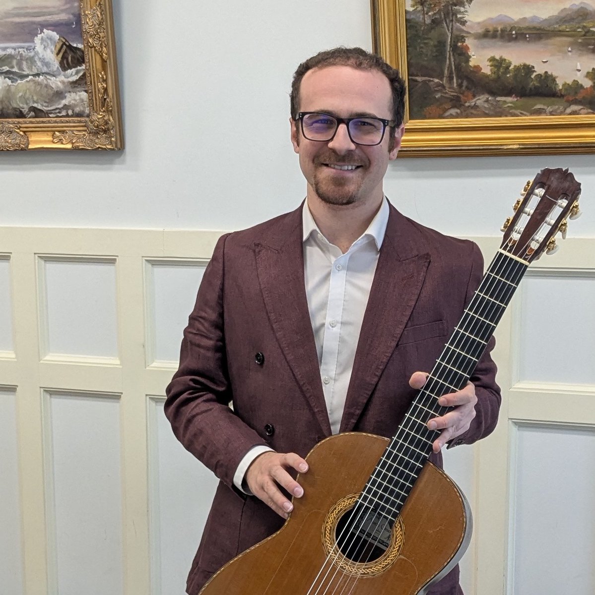 kevinsherwin15's tweet image. Post-concert joy in Highland, New York! 🎶📸 Such a beautiful, artsy town right on the Hudson. #guitar #composer #concert