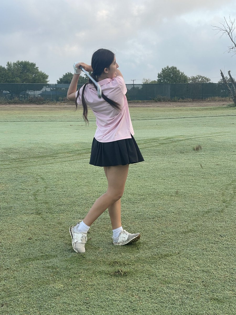 GolfHarlan's tweet photo. Wish our girls good luck out here at Fort Sam golf course. https://t.co/DTAnQu2FnN