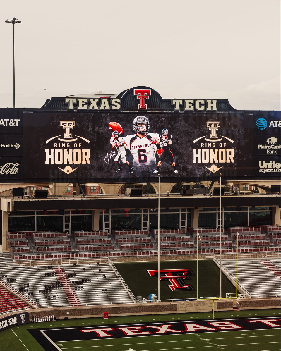 A big congratulations to our very own Offensive Coordinator, Graham Harrell, for being named the newest member of the Texas Tech Ring of Honor🔥

Thankful to have this West Texas legend in the Big Country!

#CDT | #GoWildcats