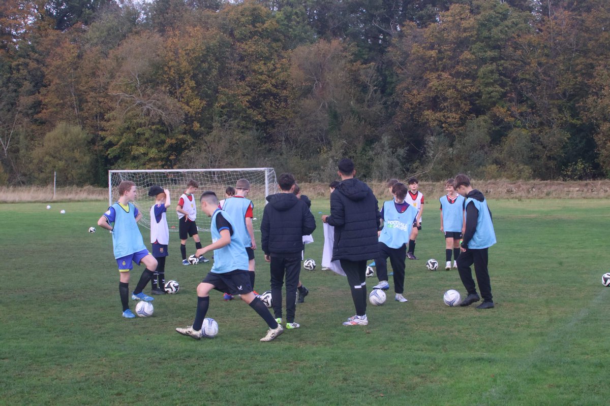 CommunityFootball tweet media