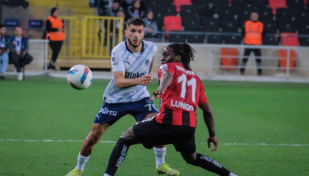 ⬇️⬇️⬇️

SPOR | Gaziantep FK - Fenerbahçe maçının ilk 11'leir belli oldu.

⬇️⬇️⬇️

#SONDAKİKA #Gaziantep #GaziantepFK #Fenerbahçe #Fenerbahce