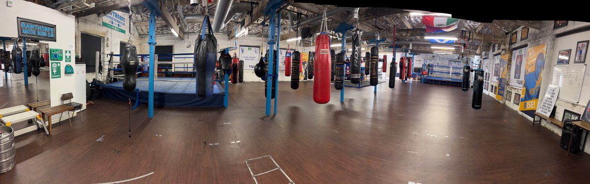 Nice spring clean in the winter. Our dedicated cleaners who every week do a fantastic job.  Giving all floors a thorough clean. Bottom floor, Fitness floor &amp; top floor all ready for all. See you soon. 🥊 💪 🏃‍♀️