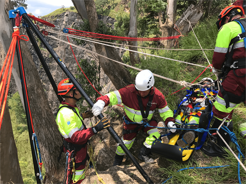 rescuetechn's tweet image. Built for challenging rescues! The STR PLUS II Flexible Stretcher delivers safe vertical lifting and patient transport in confined spaces, industrial sites, and harsh terrain! 

Get it here! 
zurl.co/wb4gL  

#rescuetech #Rescuetechnology #rescuetech1 #tactical