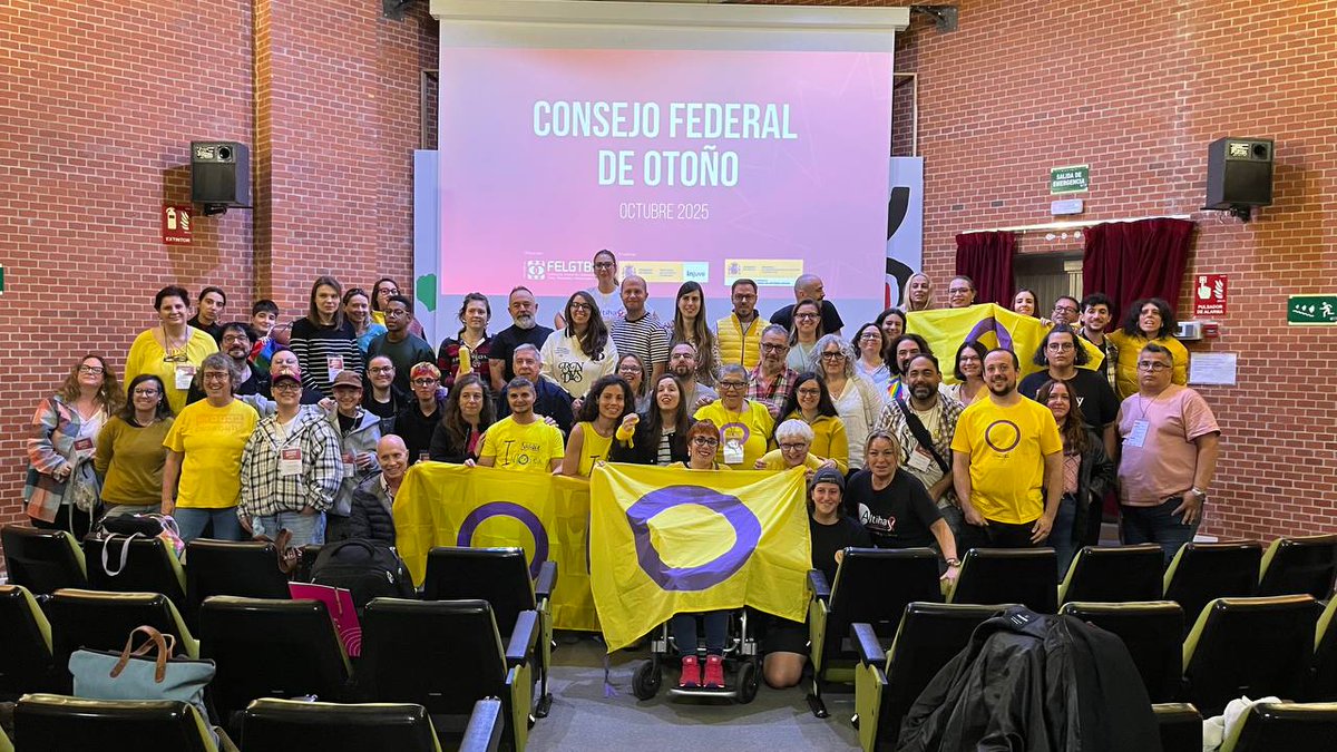 💭Este fin de semana hemos celebrado el Consejo Federal de Otoño, lleno de reflexión, formación y debate 

💜 Gracias a todas las entidades que habéis formado parte.

🌈 Lorcairis, <a href="/Queer_Fest_/">Col·lectiu QueerFest</a> y @Anitzakbilbaoya forman parte de Federación. ¡Bienvenidas a casa!