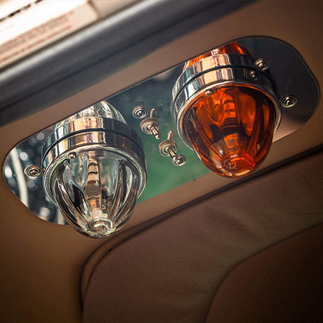 Clean, classic &amp; completely cool! 💯

#4StateTrucks #ChromeShopMafia #semitrucks #cool #interior