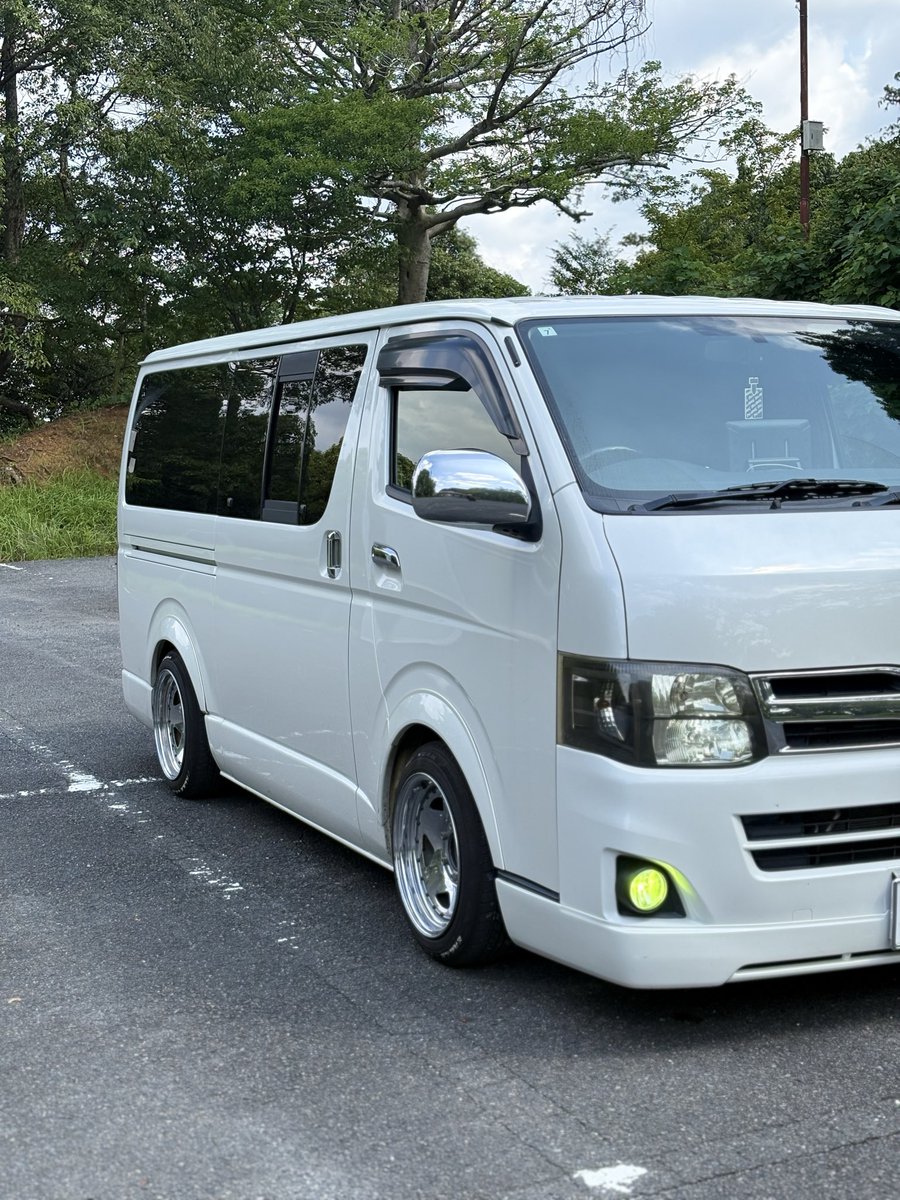 ずん tweet media