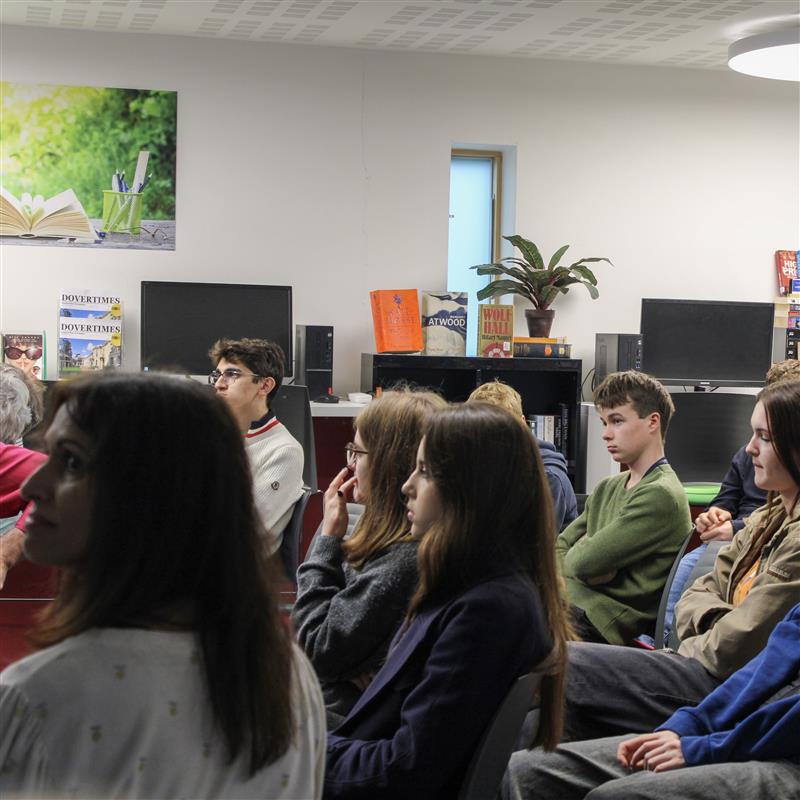 d'Overbroeck's Alumni: Jack Valentine’s Flash Talk📚 

Recently, we welcomed Jack back to d'Overbroeck's. From d’Overbroeck’s to BBC News and the House of Commons, Jack shared his journey into politics and journalism with our wonderful students and staff.